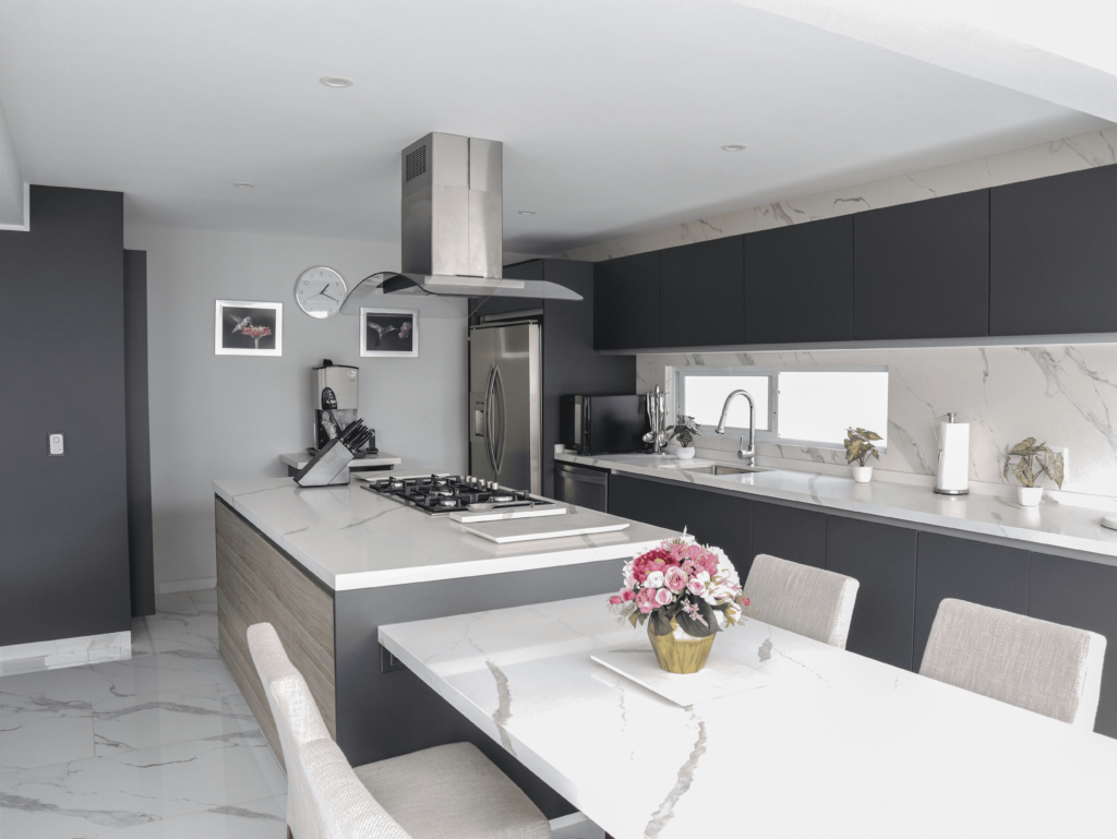 Cocina gris mediana 02
