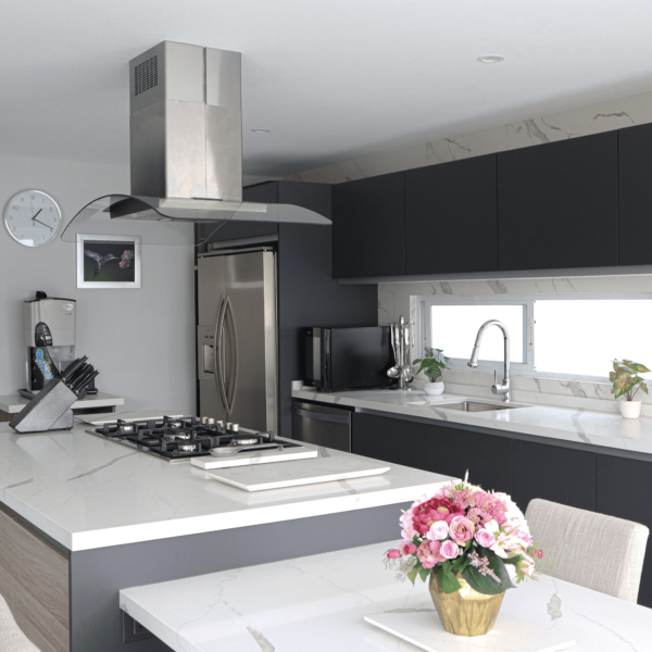 Cocina gris mediana 04